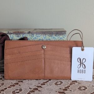 HOBO International Peak Contenintal Credit Card Wallet In Honey